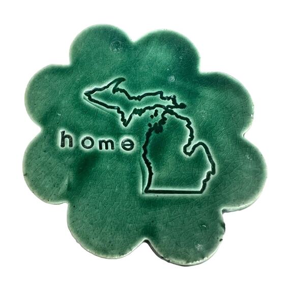 Handmade Green Michigan Home Jewelry Trinket Tray Flower Shaped Michigander Art - Picture 1 of 3